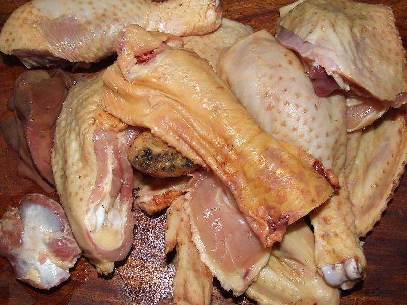 poulet coupé en morceaux